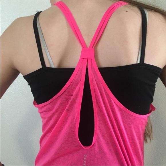 EUC Women’s Nike Racerback Tank, Small - Picture 3 of 7
